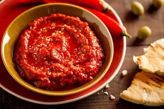 Maďarská chilli pasta (Erős Pista)