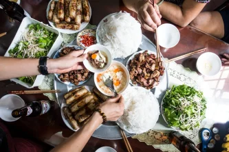 Bun cha - Vietnamské jídlo